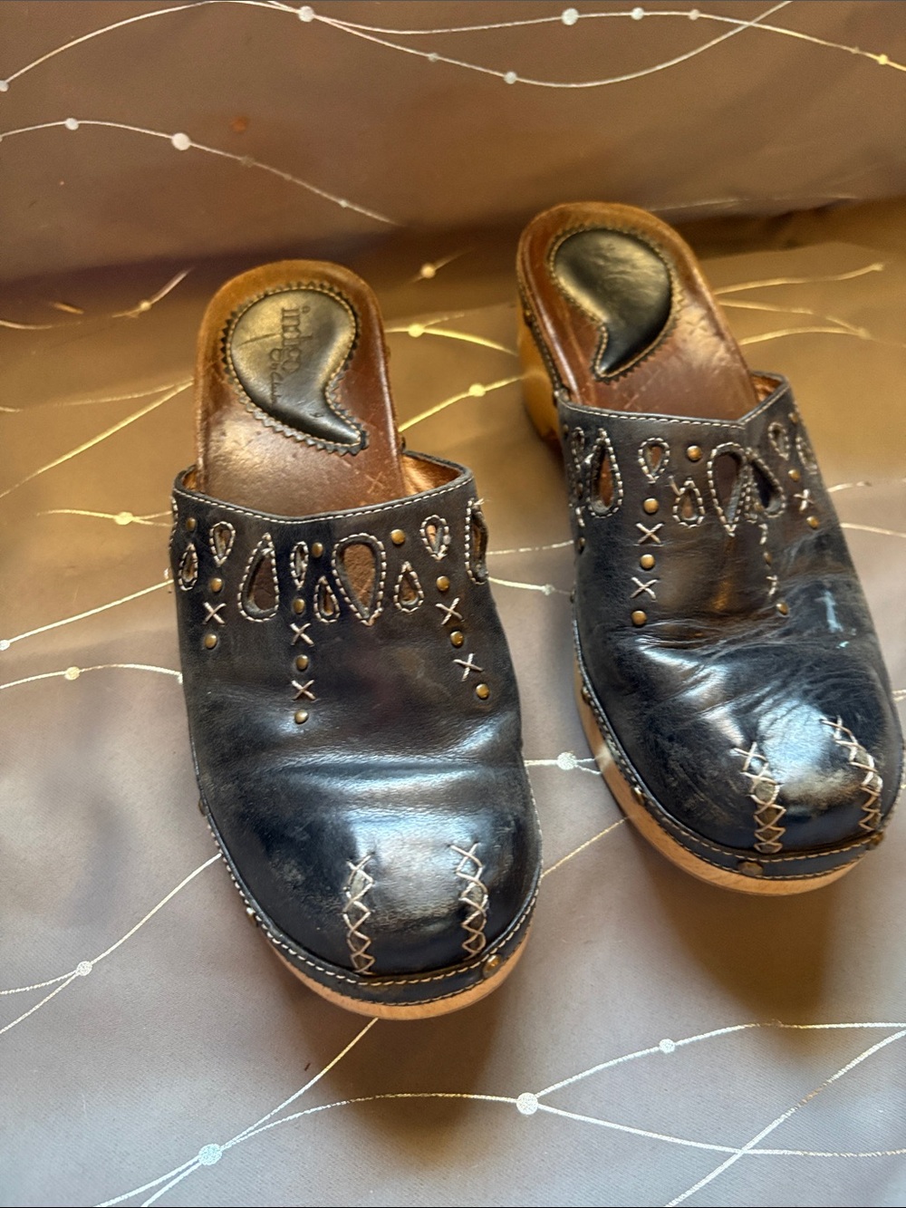 Indigo by Clark’s Black Leather Slip-On Mules with Brown Sole